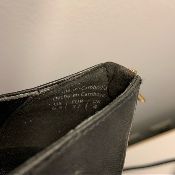 Aldo black leather heels with gold zipper detail - Picture 5 of 5